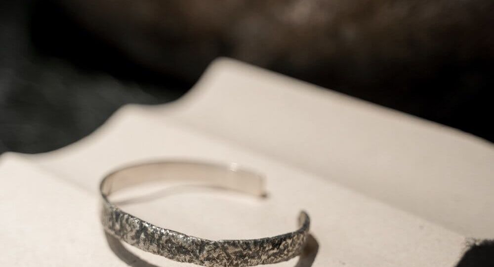 Sumana BLOG THE ‘BROKEN’ BANGLE INDUSTRY pic