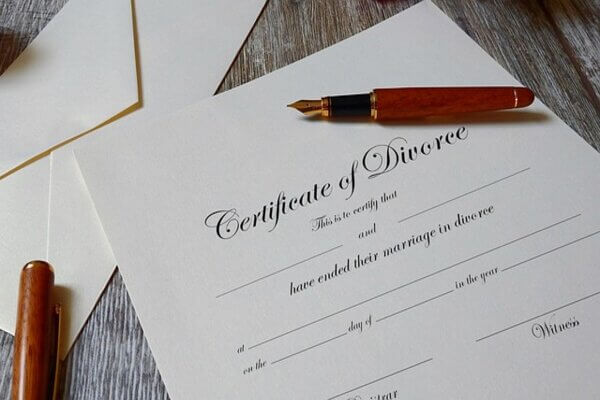 divorce-5798968_640 (1) (1)