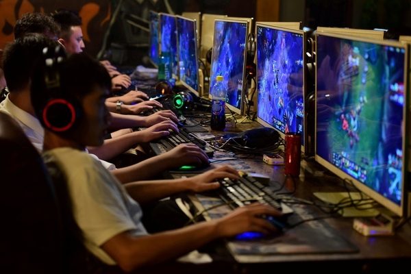 GUARDIANS OF THE GAME PROTECTING MINORS IN INDIA’S BOOMING ESPORTS ARENA